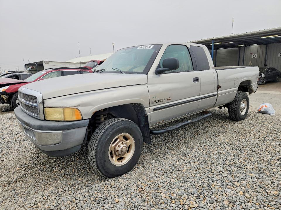 63686686 :رقم المزاد ، 1B7KF23Z21J252826 vin ، 2001 Dodge Ram 2500 مزاد بيع