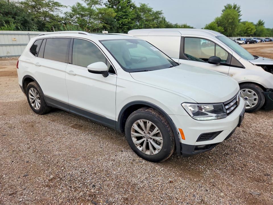 64624636 :رقم المزاد ، 3VV3B7AX4JM001020 vin ، 2018 Volkswagen Tiguan مزاد بيع