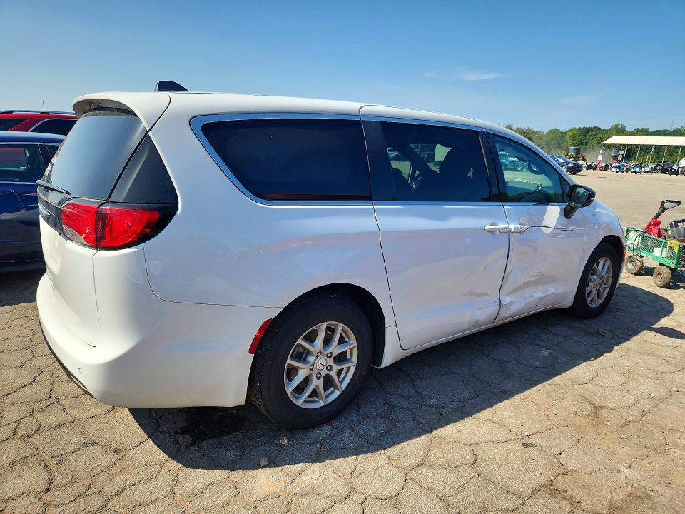 2026 Chrysler Voyager მანქანა იყიდება აუქციონზე, vin: 2C4RC1CG7TR252528, აუქციონის ნომერი: 65896746