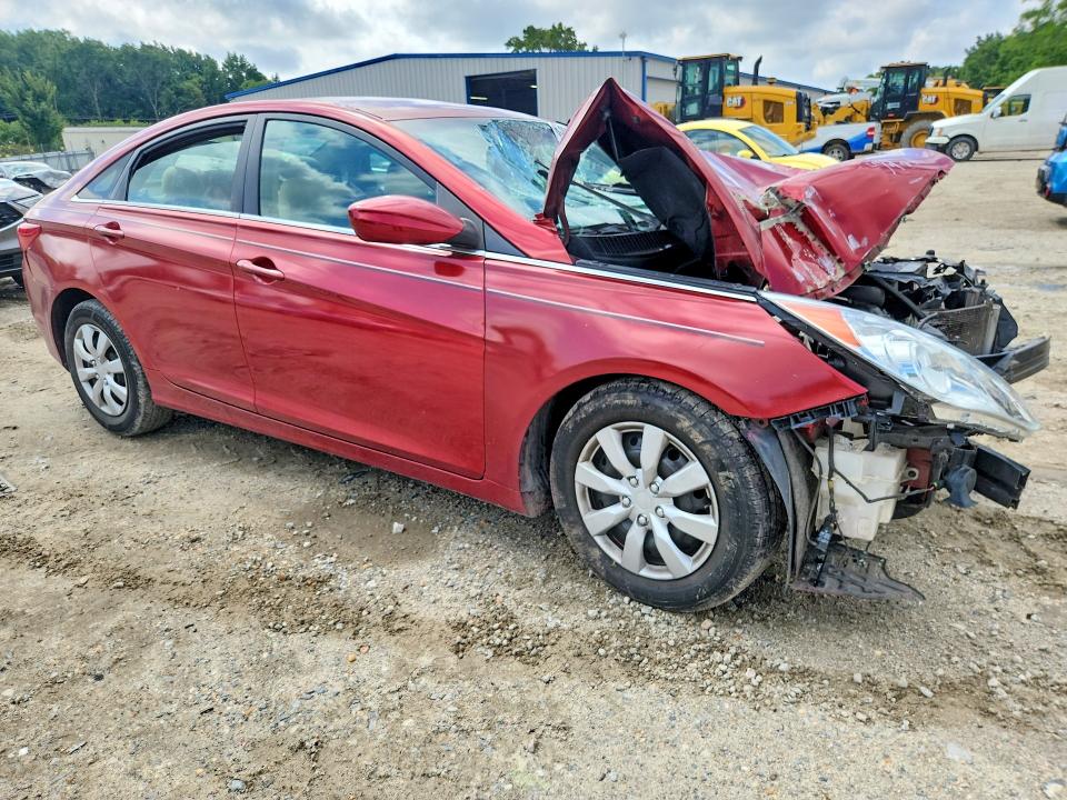63024076 :رقم المزاد ، 5NPEB4AC2DH532584 vin ، 2013 Hyundai Sonata مزاد بيع