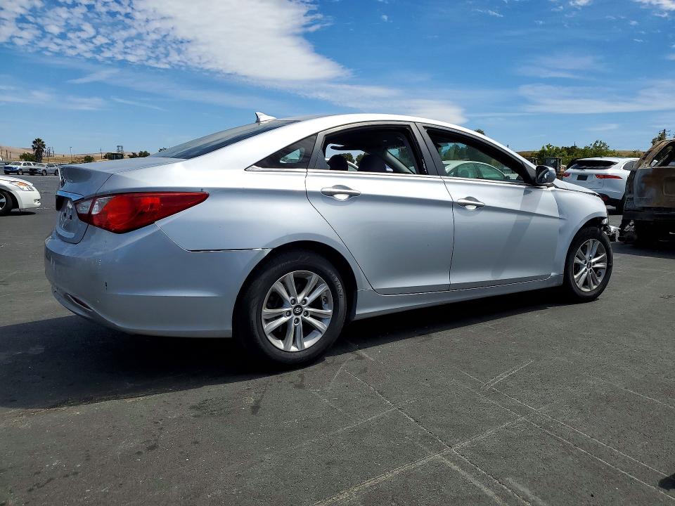 2013 Hyundai Sonata მანქანა იყიდება აუქციონზე, vin: 5NPEB4AC4DH761509, აუქციონის ნომერი: 66060666