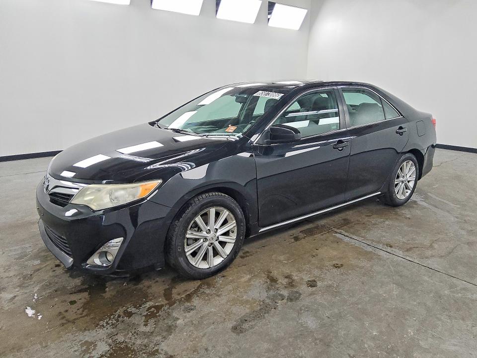2014 Toyota Camry მანქანა იყიდება აუქციონზე, vin: 4T4BF1FKXER398115, აუქციონის ნომერი: 65073086