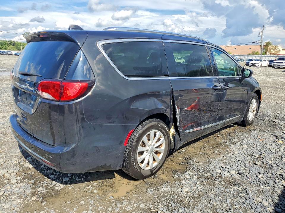 Продажа на аукционе авто 2019 Chrysler Pacifica, vin: 2C4RC1BG9KR550918, номер лота: 63693856