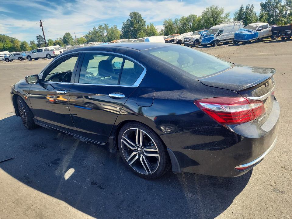 2017 Honda Accord მანქანა იყიდება აუქციონზე, vin: 1HGCR2F53HA182625, აუქციონის ნომერი: 66753196