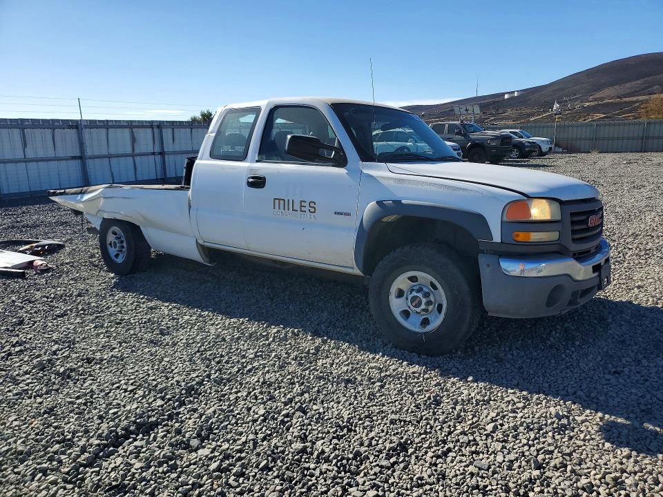 Продажа на аукционе авто 2005 Gmc New Sierra, vin: 1GTHK39255E229593, номер лота: 65466966