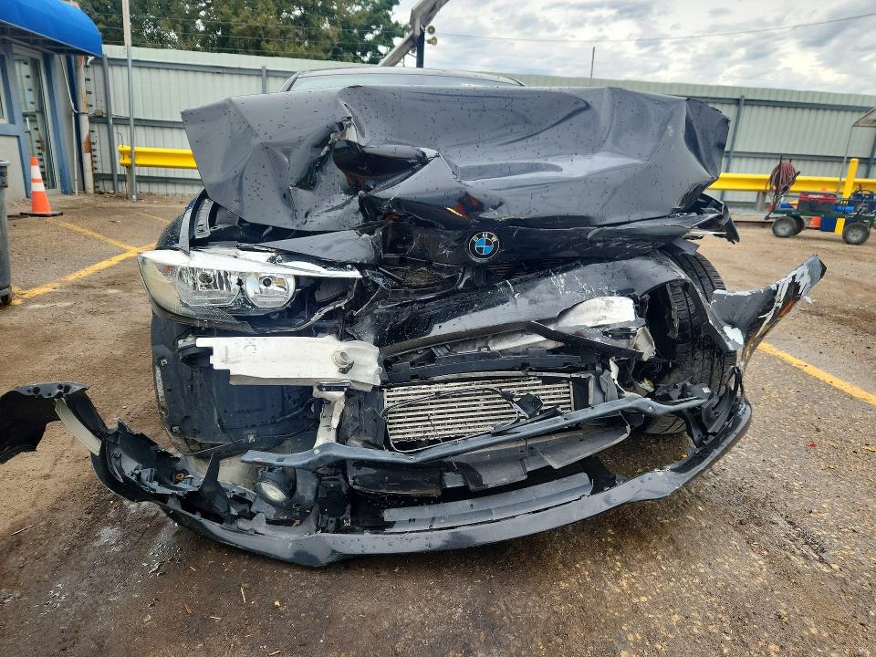 2016 Bmw 320 მანქანა იყიდება აუქციონზე, vin: WBA8A3C53GK552113, აუქციონის ნომერი: 64402756