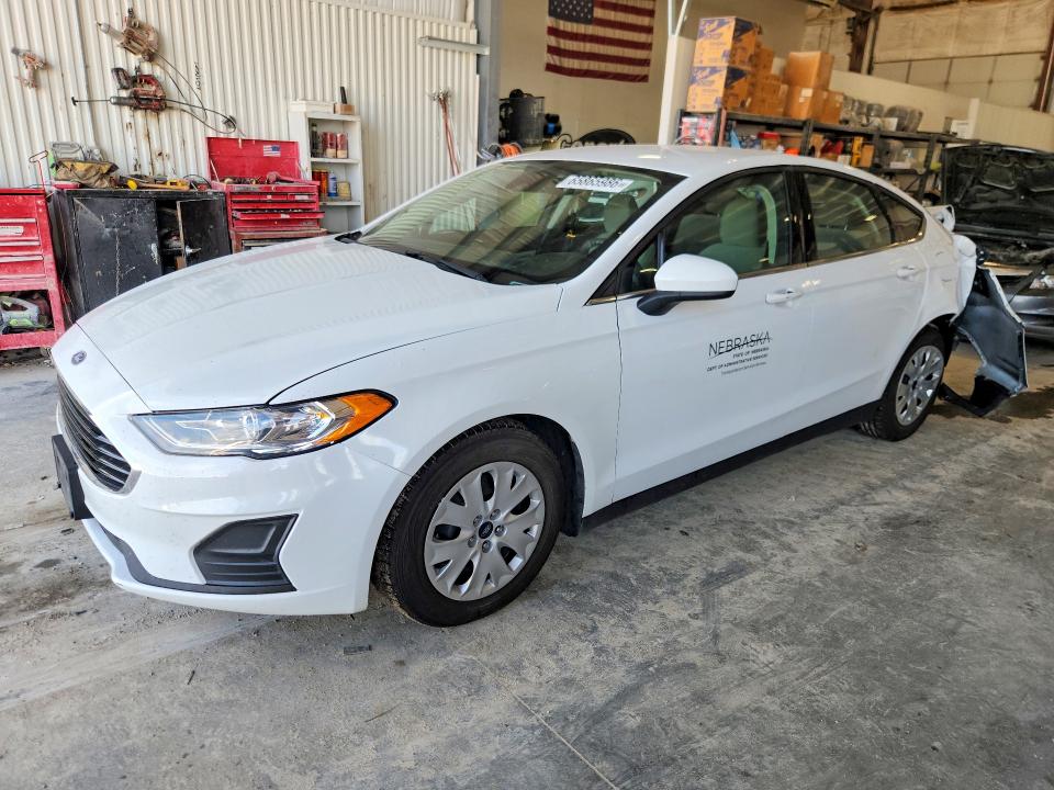 65865986 :رقم المزاد ، 3FA6P0G75LR118869 vin ، 2020 Ford Fusion مزاد بيع
