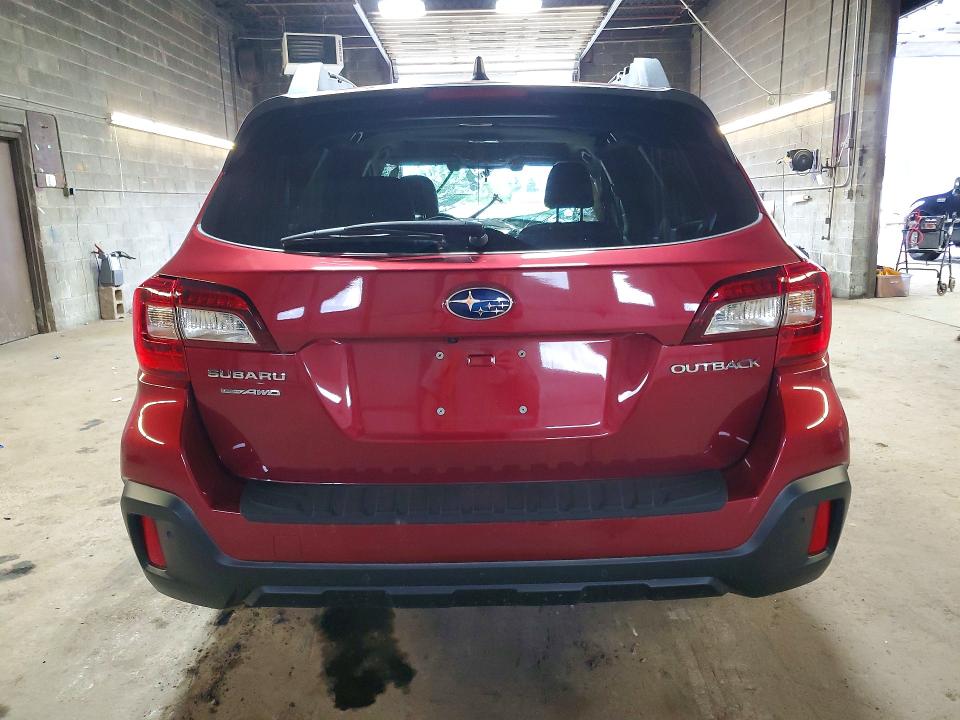 65135656 :رقم المزاد ، 4S4BSANC4J3386459 vin ، 2018 Subaru Outback مزاد بيع