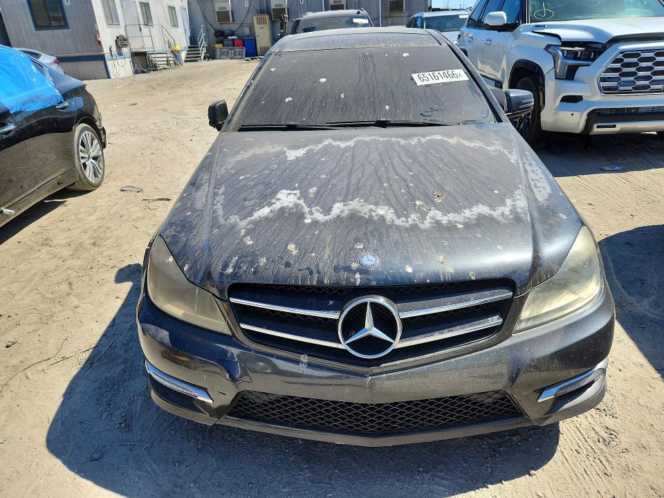 65161466 :رقم المزاد ، WDDGJ4HB1EG269783 vin ، 2014 Mercedes-benz C مزاد بيع