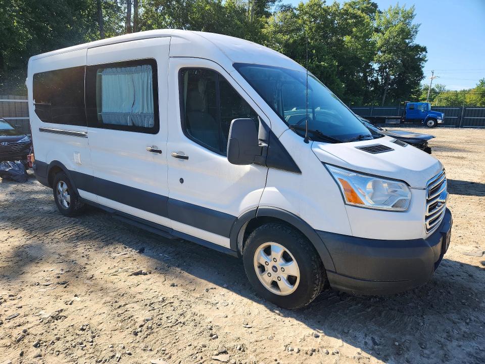 66008736 :رقم المزاد ، 1FBAX2CM6HKA61870 vin ، 2017 Ford Transit مزاد بيع