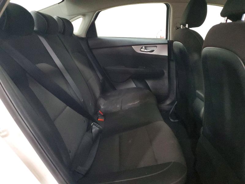 63565896 :رقم المزاد ، 3KPF24ADXRE835573 vin ، 2024 Kia Forte مزاد بيع