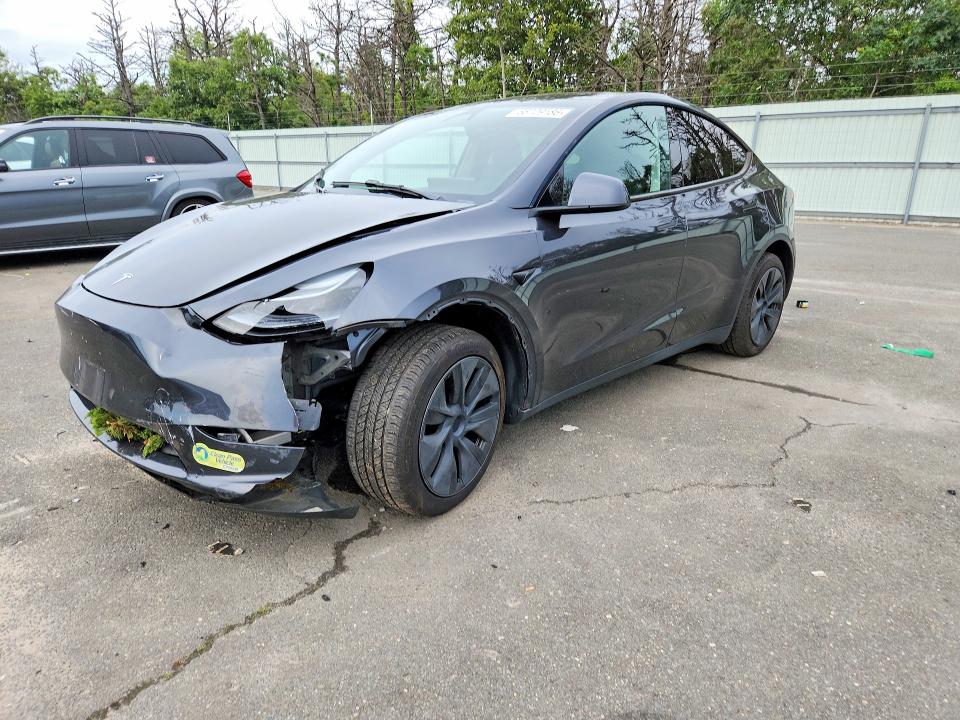 66729186 :رقم المزاد ، 7SAYGDED0RF208172 vin ، 2024 Tesla Model Y مزاد بيع