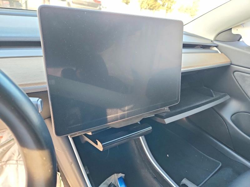 Auction sale of the 2018 Tesla Model 3, vin: 5YJ3E1EA9JF053451, lot number: 64148086