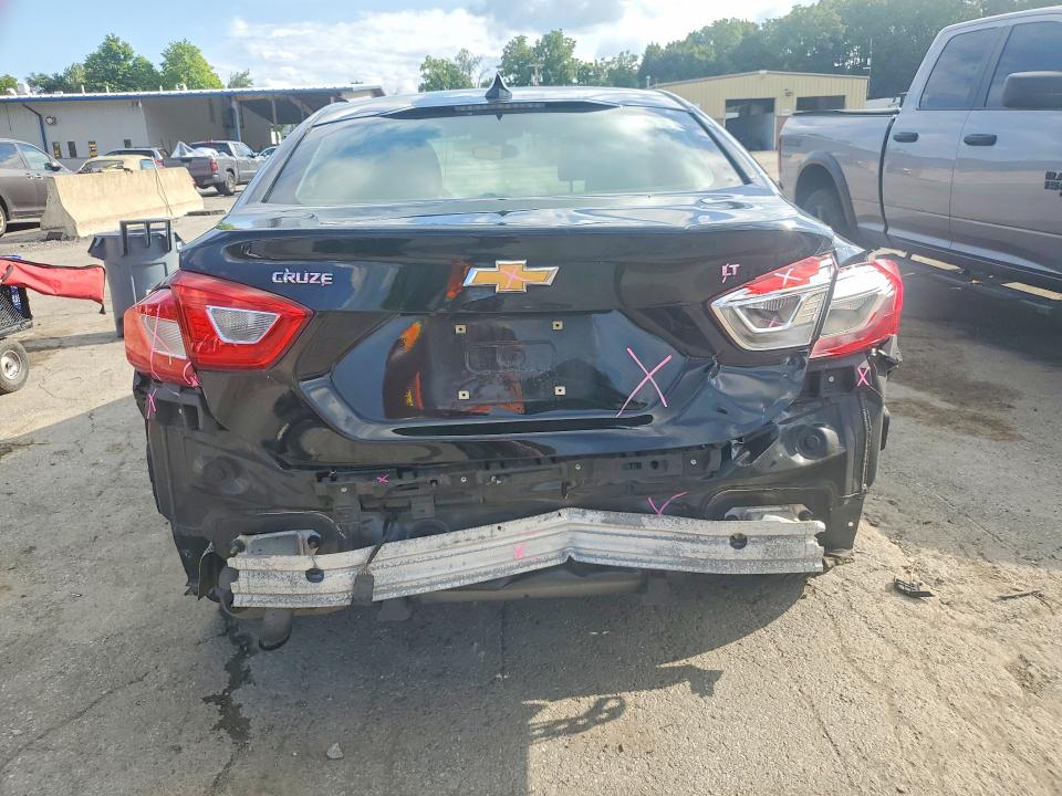65862876 :رقم المزاد ، 1G1BE5SM8K7111163 vin ، 2019 Chevrolet Cruze مزاد بيع