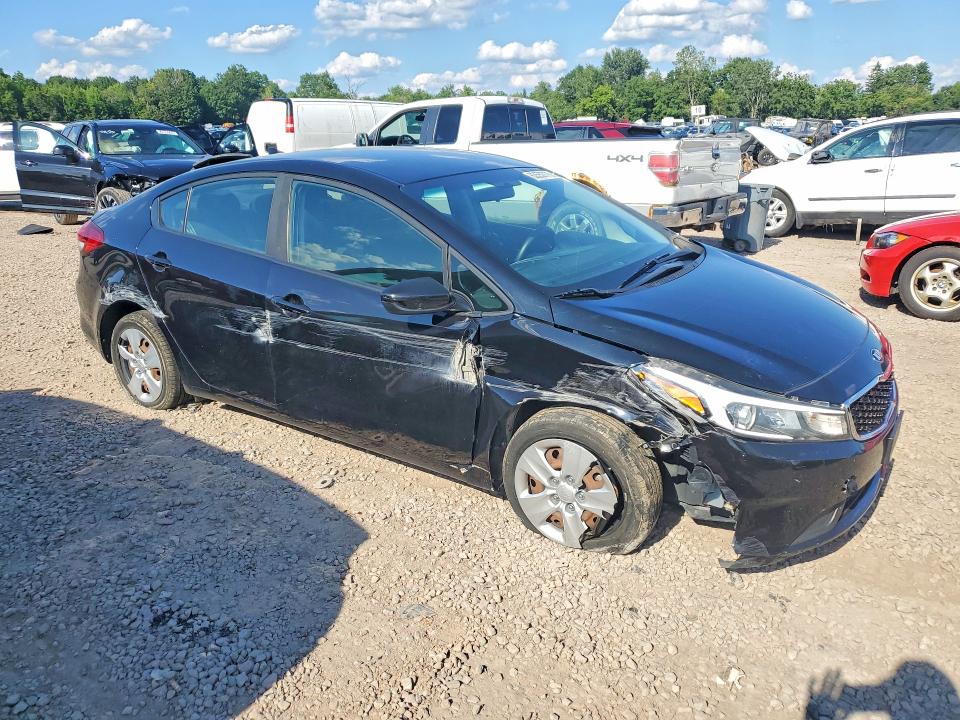 63552776 :رقم المزاد ، 3KPFK4A73JE273725 vin ، 2018 Kia Forte مزاد بيع