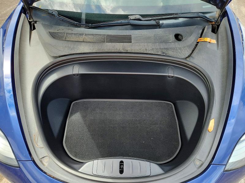 Auction sale of the 2018 Tesla Model 3, vin: 5YJ3E1EB0JF115182, lot number: 64187826