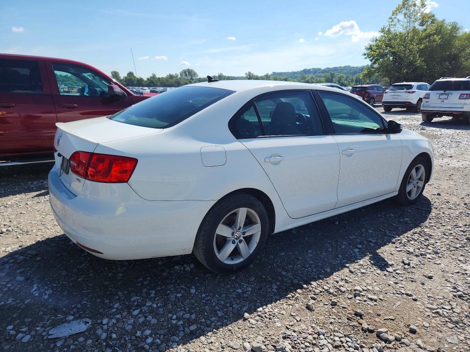 64913686 :رقم المزاد ، 3VWLL7AJ5BM123052 vin ، 2011 Volkswagen Jetta مزاد بيع