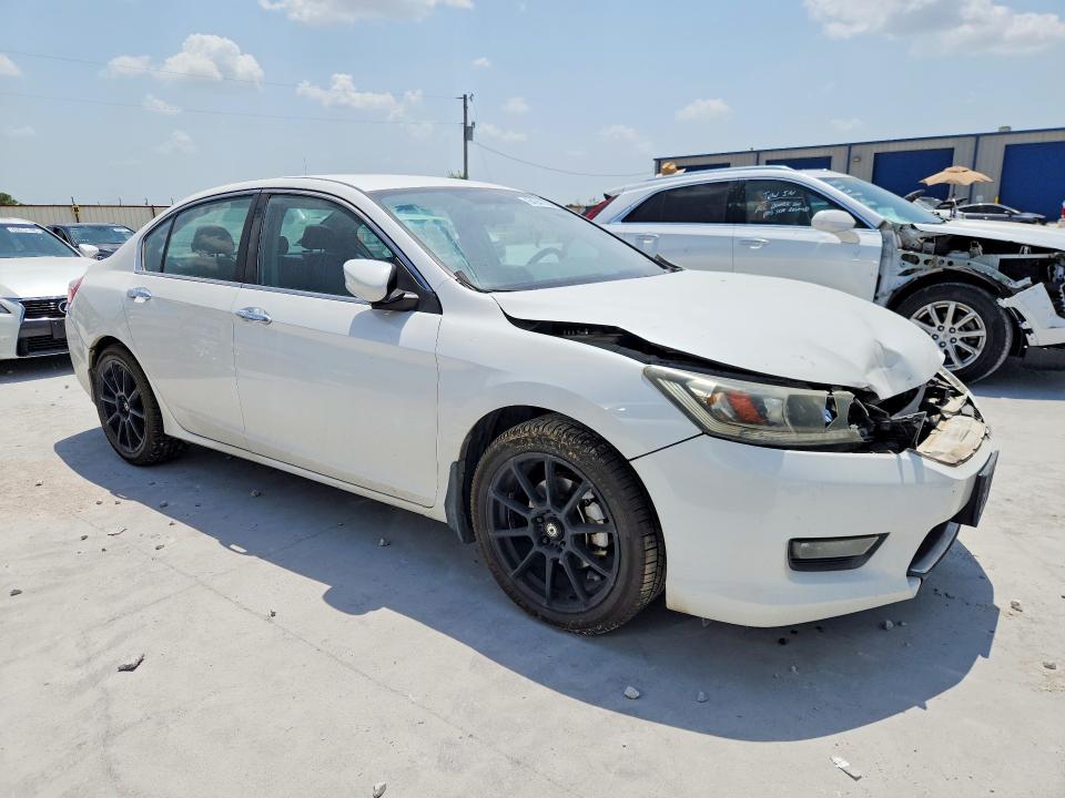 64241726 :رقم المزاد ، 1HGCR2F53FA115830 vin ، 2015 Honda Accord مزاد بيع