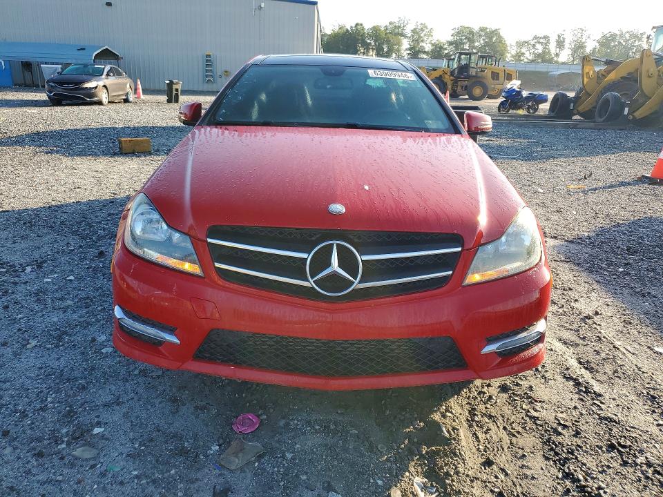 2015 Mercedes-benz C მანქანა იყიდება აუქციონზე, vin: WDDGJ4HB1FG354317, აუქციონის ნომერი: 63909946