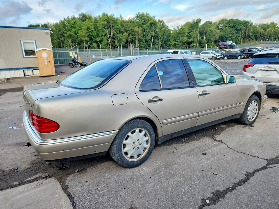 Aukcja sprzedaży 1999 Mercedes-benz E, vin: WDBJF82H3XX023468, numer aukcji: 65002956