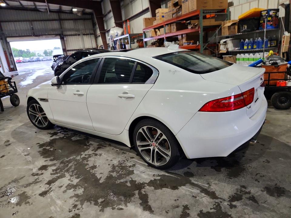 2017 Jaguar Xe მანქანა იყიდება აუქციონზე, vin: SAJAJ4BV4HCP10659, აუქციონის ნომერი: 64396356