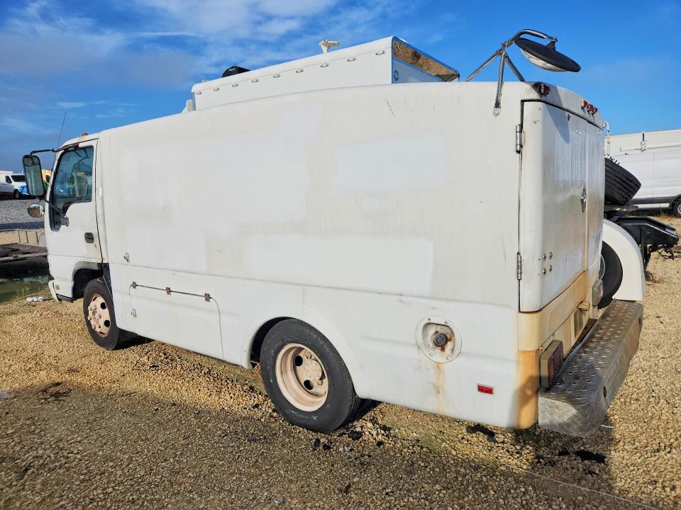60992636 :رقم المزاد ، JALC4B16077005196 vin ، 2007 Isuzu Npr مزاد بيع