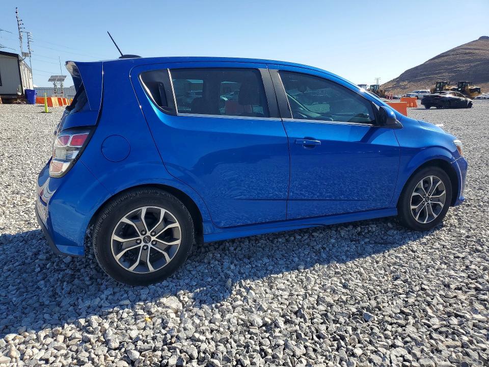 Продаж на аукціоні авто 2018 Chevrolet Sonic, vin: 1G1JD6SH5J4102864, номер лоту: 63448256