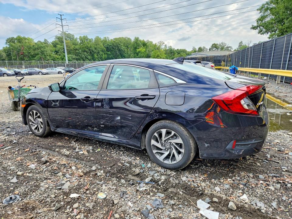 Aukcja sprzedaży 2017 Honda Civic, vin: 2HGFC2F72HH530691, numer aukcji: 65367806