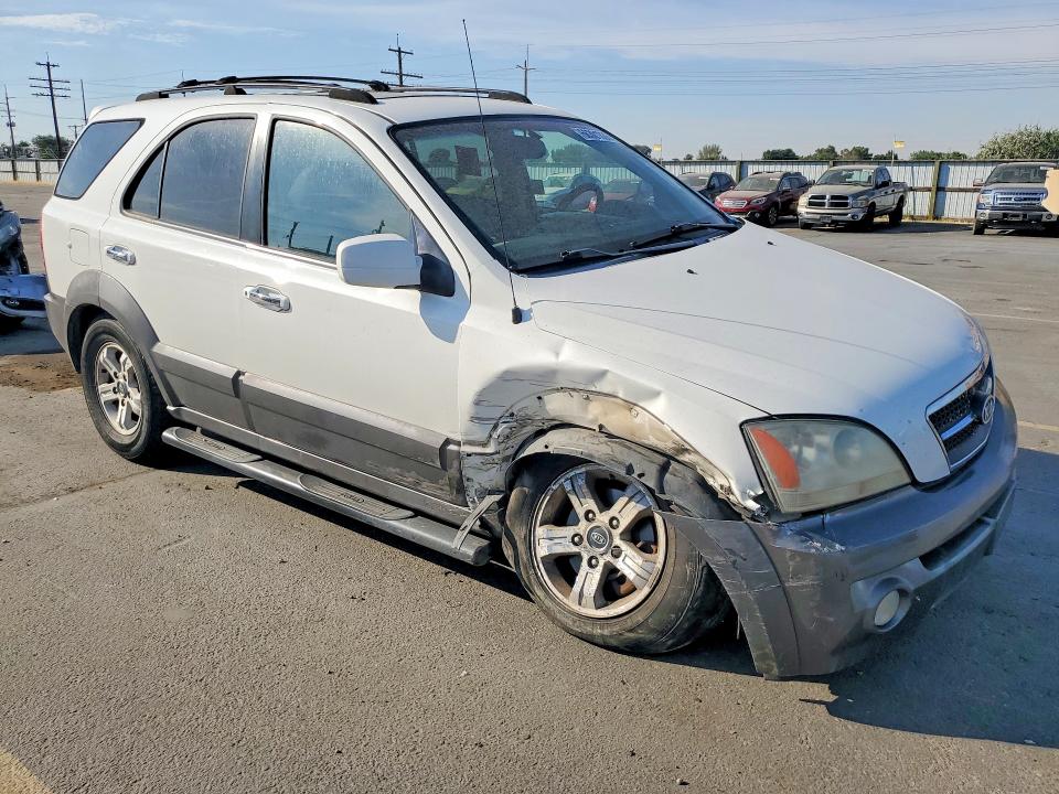 66301336 :رقم المزاد ، KNDJC733245332363 vin ، 2004 Kia Sorento مزاد بيع