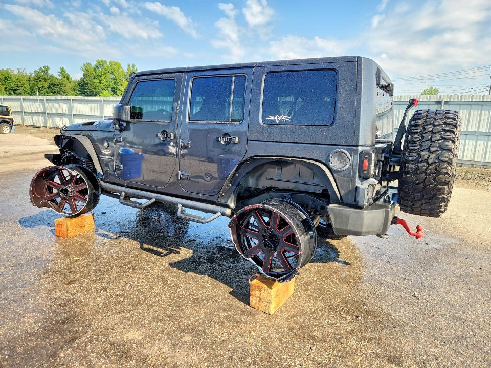 66036346 :رقم المزاد ، 1J4BA5H12AL144157 vin ، 2010 Jeep Wrangler Unlimited مزاد بيع