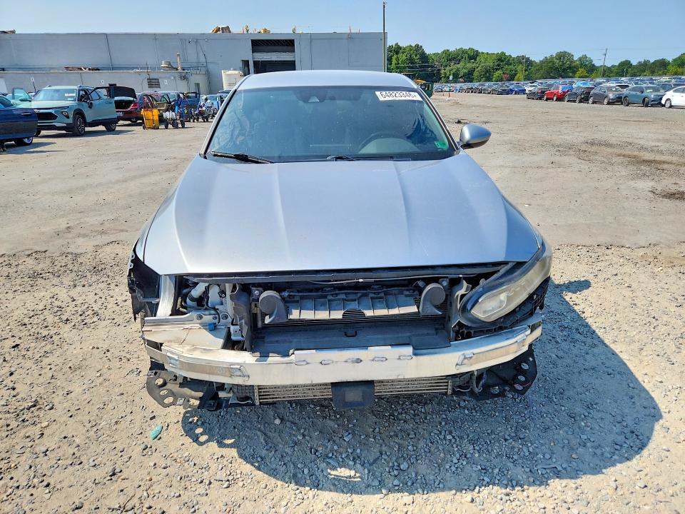 Продаж на аукціоні авто 2019 Honda Accord, vin: 1HGCV1F37KA148120, номер лоту: 64823346