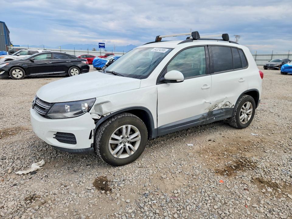 Aukcja sprzedaży 2016 Volkswagen Tiguan, vin: WVGBV7AX7GW559501, numer aukcji: 64324396
