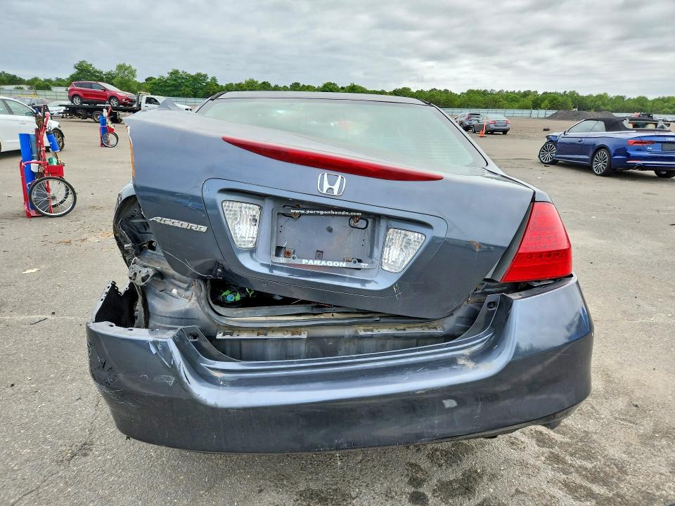 2006 Honda Accord მანქანა იყიდება აუქციონზე, vin: 1HGCM563X6A111739, აუქციონის ნომერი: 63744626