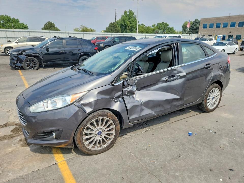 2015 Ford Fiesta მანქანა იყიდება აუქციონზე, vin: 3FADP4CJ2FM200530, აუქციონის ნომერი: 64268046