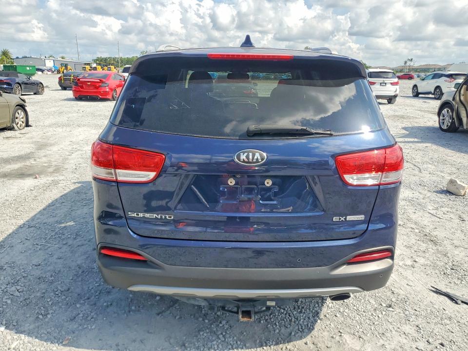 Продаж на аукціоні авто 2018 Kia Sorento, vin: 5XYPH4A13JG358520, номер лоту: 65592776