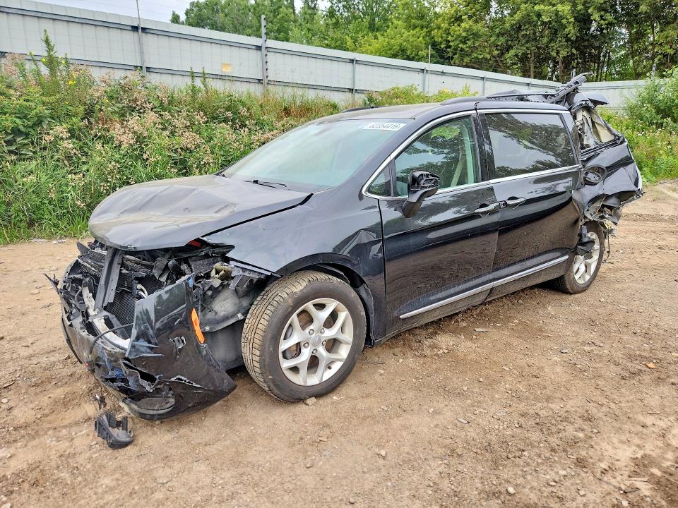 62354416 :رقم المزاد ، 2C4RC1BG2HR809628 vin ، 2017 Chrysler Pacifica مزاد بيع