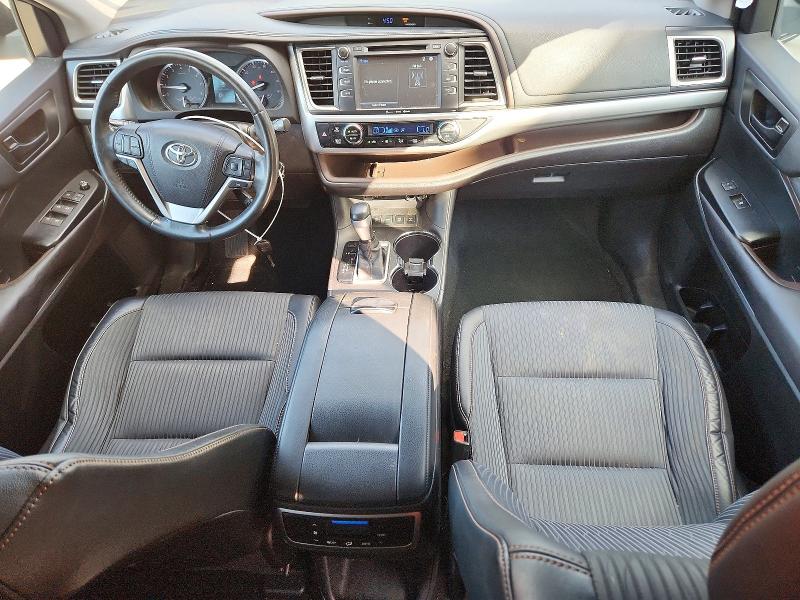 65638756 :رقم المزاد ، 5TDBKRFH6GS352415 vin ، 2016 Toyota Highlander مزاد بيع