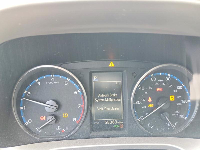 62950876 :رقم المزاد ، JTMRFREV3JJ256157 vin ، 2018 Toyota Rav4 مزاد بيع