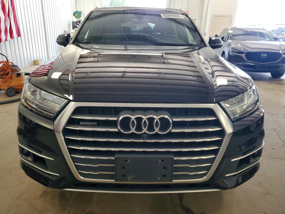 Продажа на аукционе авто 2018 Audi Q7, vin: WA1LAAF74JD012869, номер лота: 65846606