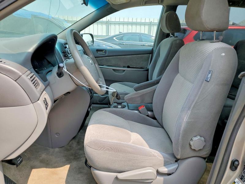 62451516 :رقم المزاد ، 5TDZK23C97S020628 vin ، 2007 Toyota Sienna مزاد بيع