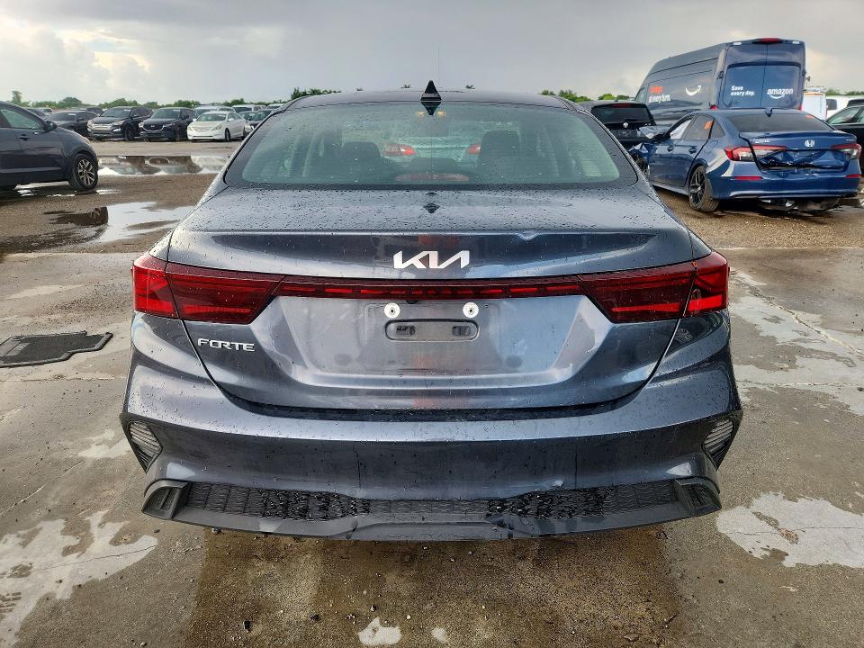 66698436 :رقم المزاد ، 3KPF24AD0RE744215 vin ، 2024 Kia Forte مزاد بيع