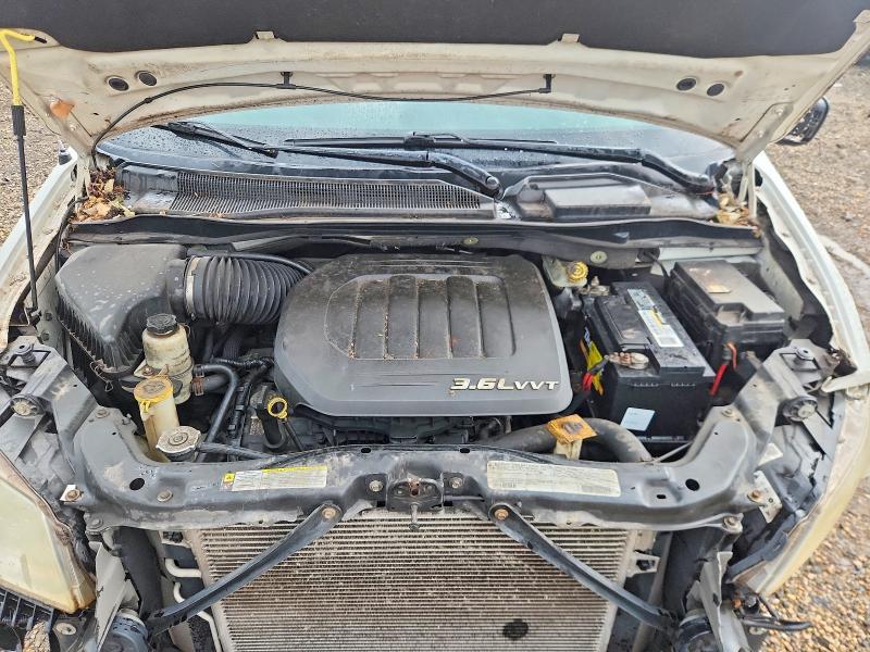 64842146 :رقم المزاد ، 2C4RC1BG7CR164564 vin ، 2012 Chrysler Town & Country مزاد بيع
