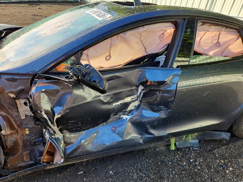 Продажа на аукционе авто 2022 Tesla Model S, vin: 5YJSA1E63NF472758, номер лота: 64981636