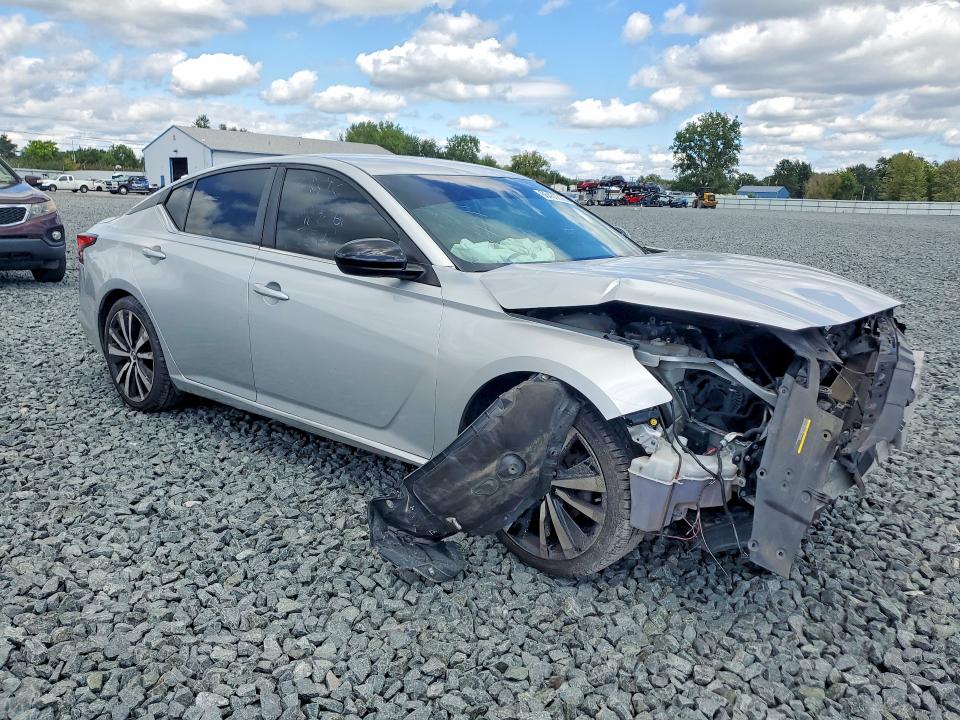 2020 Nissan Altima მანქანა იყიდება აუქციონზე, vin: 1N4BL4CVXLC133369, აუქციონის ნომერი: 66437216