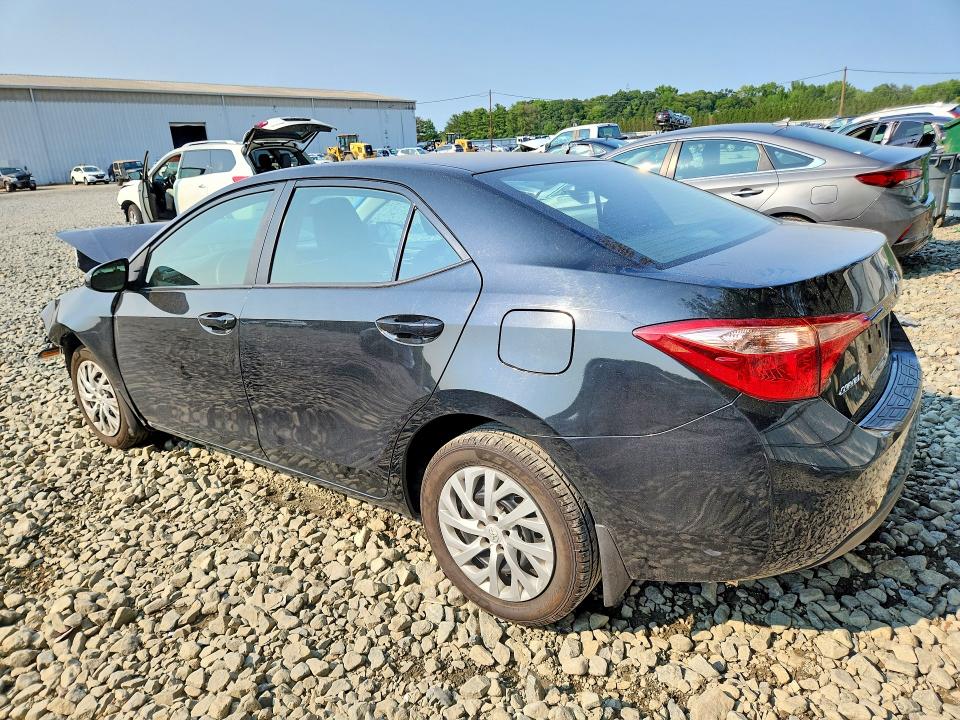 2017 Toyota Corolla მანქანა იყიდება აუქციონზე, vin: 5YFBURHE1HP729238, აუქციონის ნომერი: 64857996