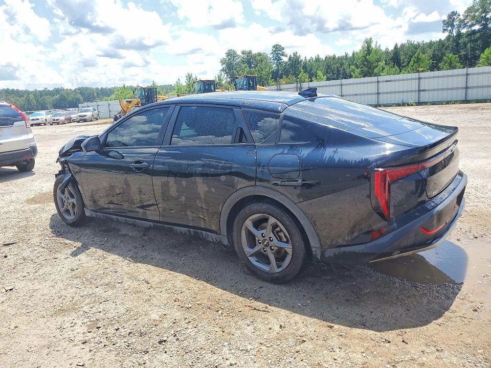 2025 Kia K4 მანქანა იყიდება აუქციონზე, vin: 3KPFT4DE1SE010965, აუქციონის ნომერი: 64269976
