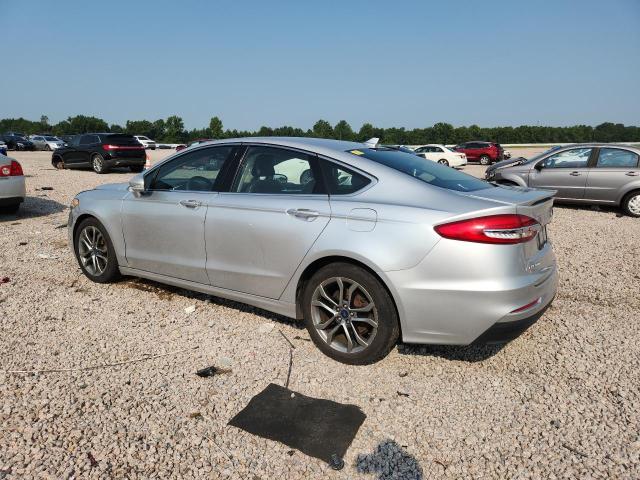 64507466 :رقم المزاد ، 3FA6P0RU9KR187565 vin ، 2019 Ford Fusion مزاد بيع