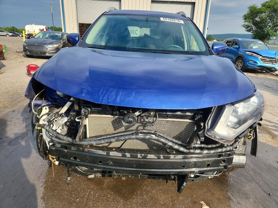 Продаж на аукціоні авто 2017 Nissan Rogue, vin: KNMAT2MV3HP568565, номер лоту: 65166216