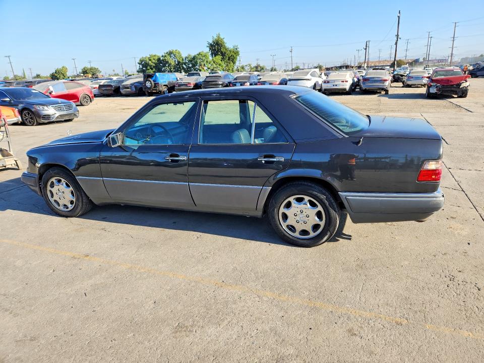 1995 Mercedes-benz E მანქანა იყიდება აუქციონზე, vin: WDBEA32E5SC159125, აუქციონის ნომერი: 65314436