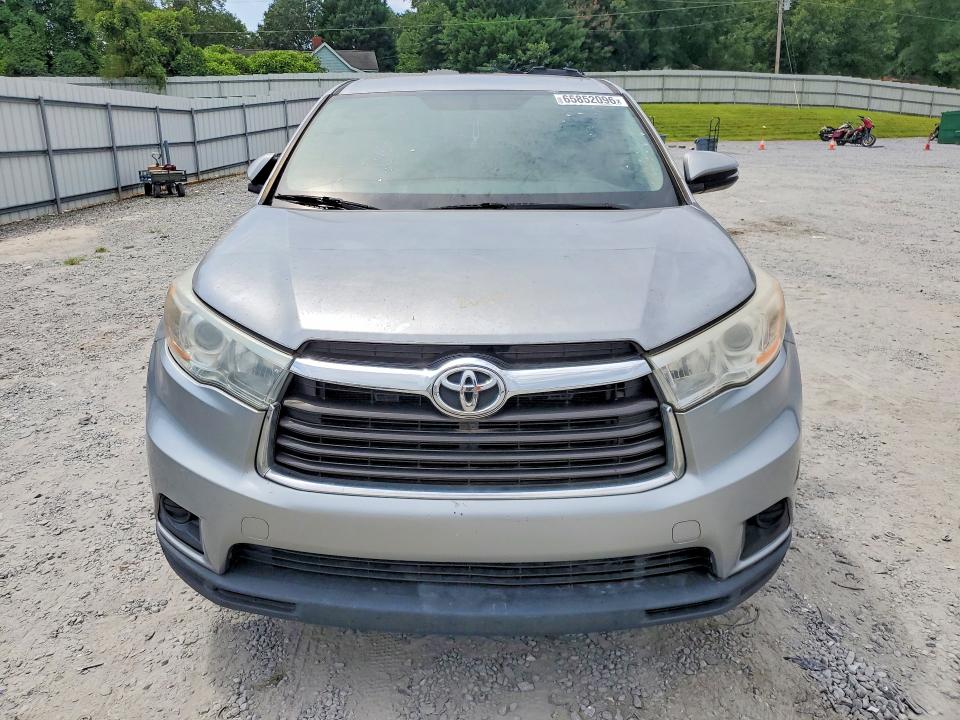 2015 Toyota Highlander მანქანა იყიდება აუქციონზე, vin: 5TDZARFH6FS016246, აუქციონის ნომერი: 65852096